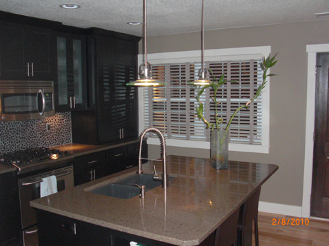 Custom Kitchen Cabinets - Contemporary Theme